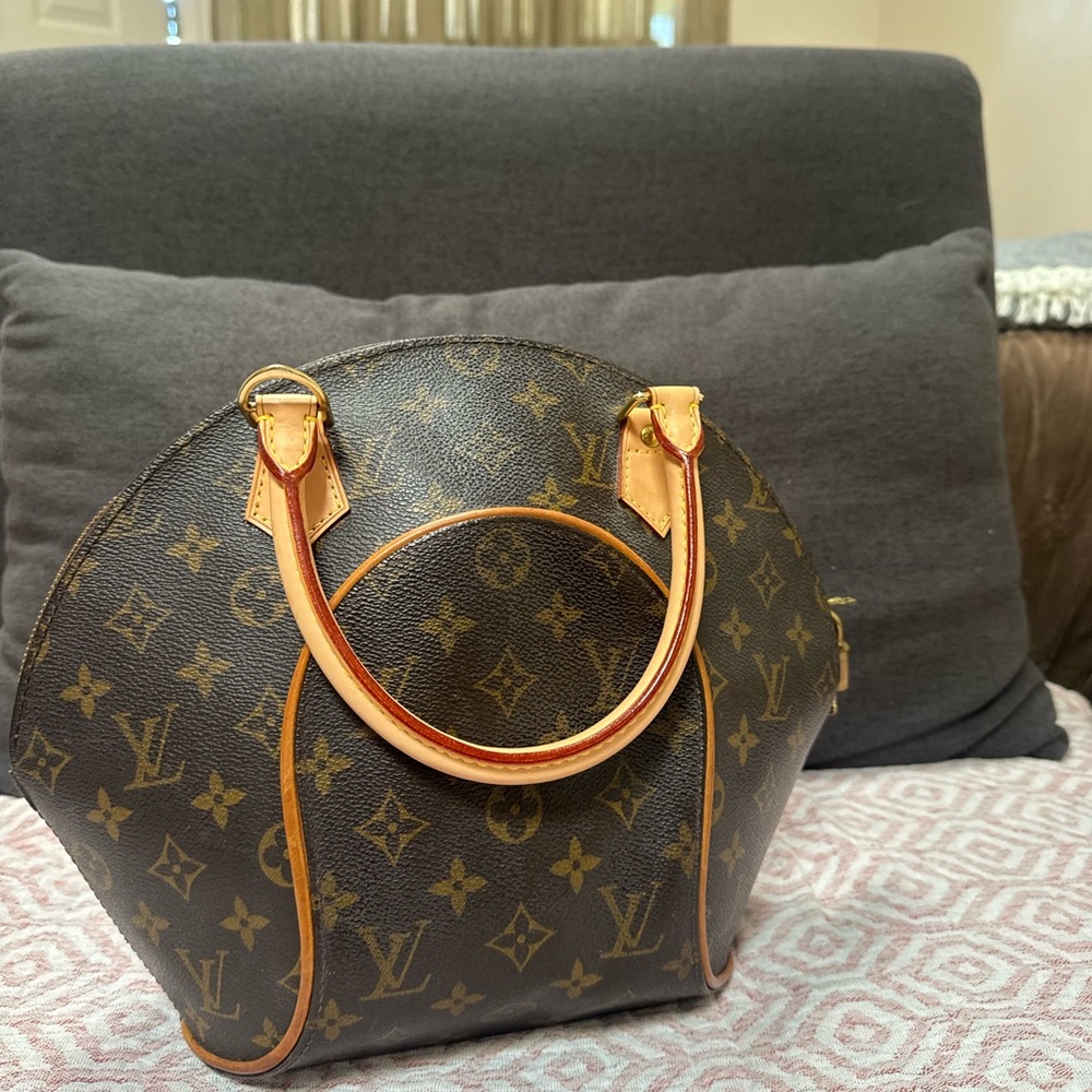 Louis Vuitton Classic Brown Monogram Shoulder Bag